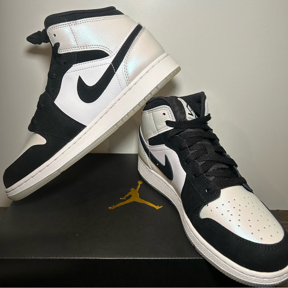 Nike Jordan 1 Mid 7Y